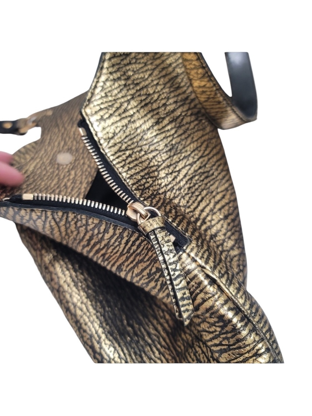 YVES SAINT LAURENT Metallic Gold Textured Leather Hobo Bag - Archival YSL - Picture 11 of 15